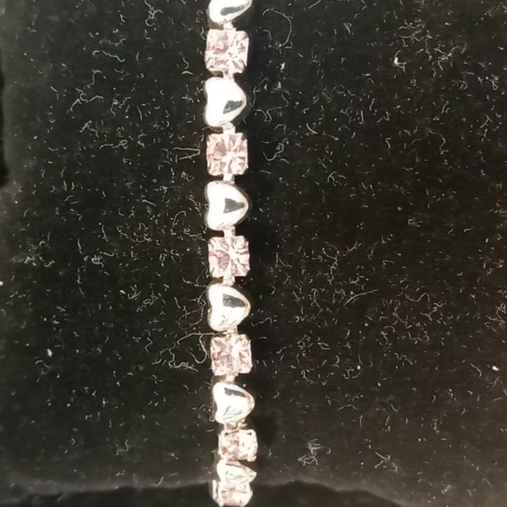 Avon Pink Rhinestone Heart Set - Picture 4 of 7